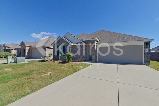 Photo - 203 SANTIAGO COURT