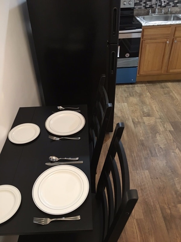 Photo - 1535 Sellers St