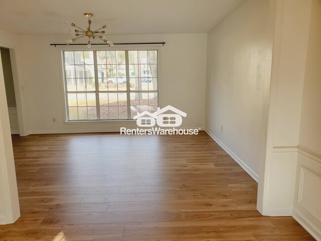 Photo - 4935 Tanners Spring Dr