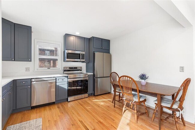 Photo - 31 Washington St