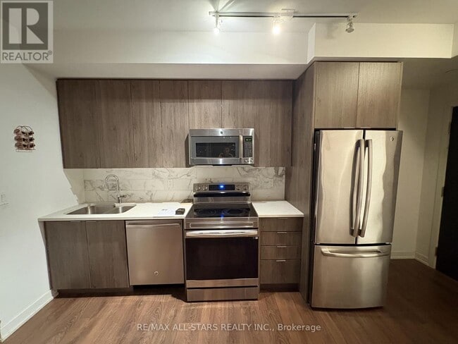 Photo - 50 Bruyeres Mews Unit 1213