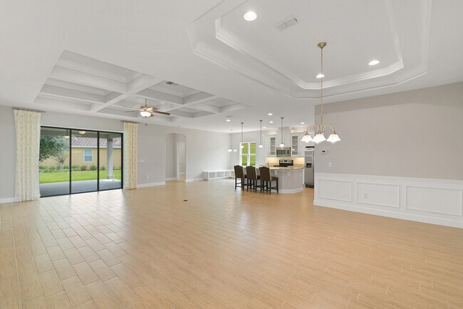 Photo - 202 Messina Pl