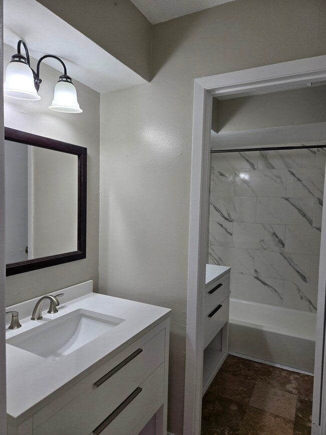 81 E Tri Oaks Ln Unit 81