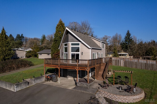 Building Photo - 59941 Windy Ridge Dr
