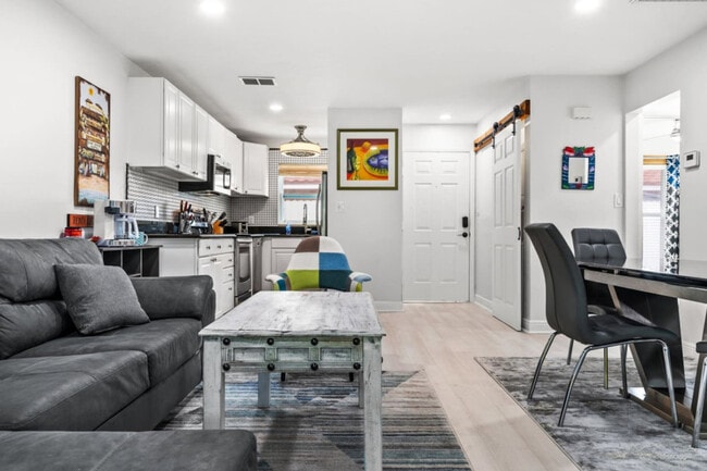 Photo - 1019 SE 40th St Unidad ID1334306P