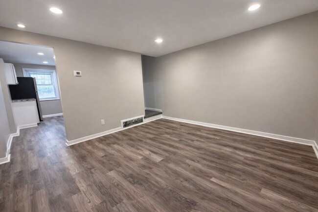 Photo - Charming Updated 2BR Rowhome with Modern Kitchen & Washer/Dryer