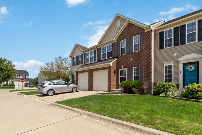 102 Yellowstone Ct