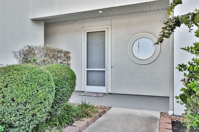 Photo - 168 Lake Point Blvd