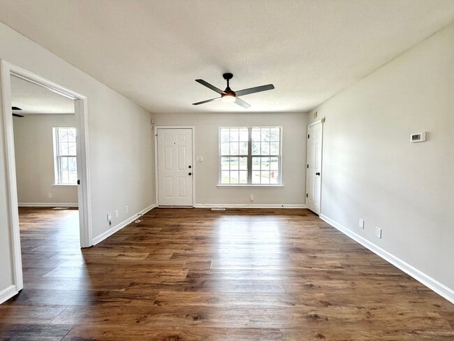 Photo - 740 Carmack Ct