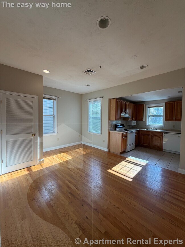 Photo - 466 Green St Unidad #9