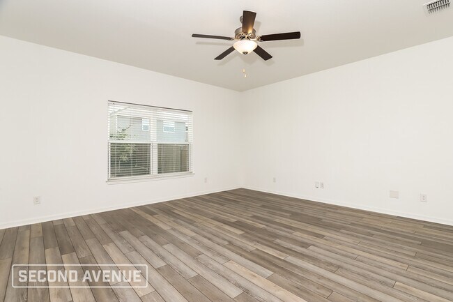 Photo - 10935 Juliette Pass