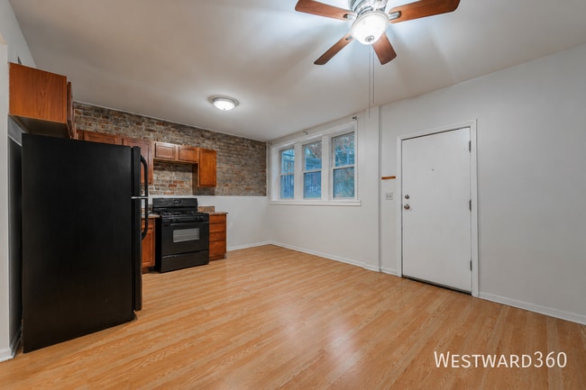Photo - 2433 N Talman Ave Unit G