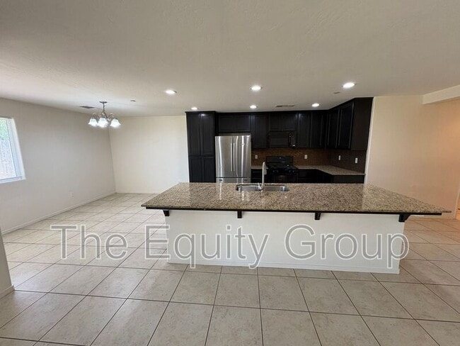 Photo - 2132 E Sweet Ave