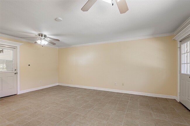 Photo - 4 Rainbow Dr