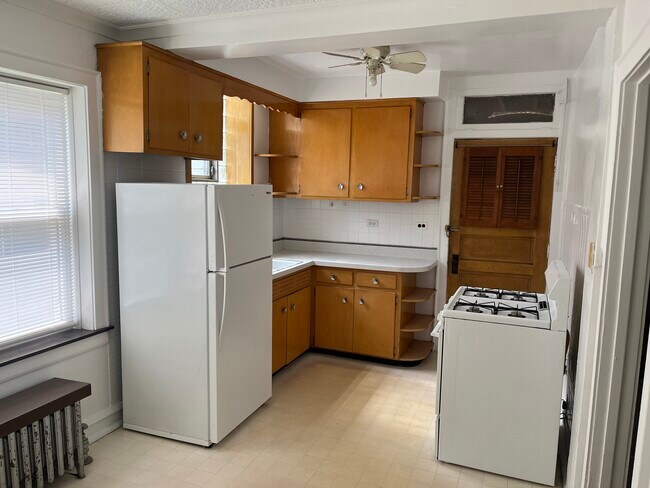 Photo - 5831 N Moody Ave Unit 1