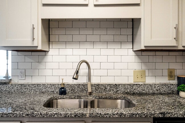 Photo - Riverstone Apartments
