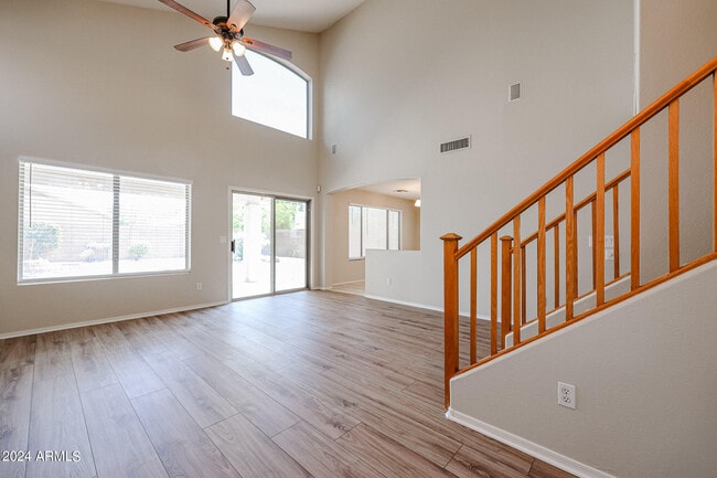 Photo - 6921 W Juniper Ave