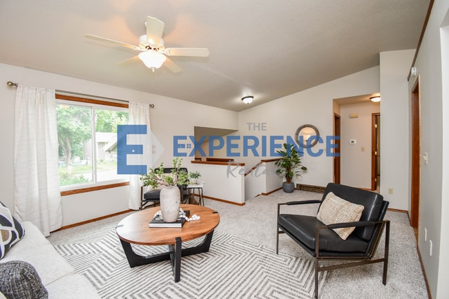 705 N Montgomery Ct