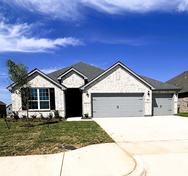 Building Photo - 4349 Noble Ln