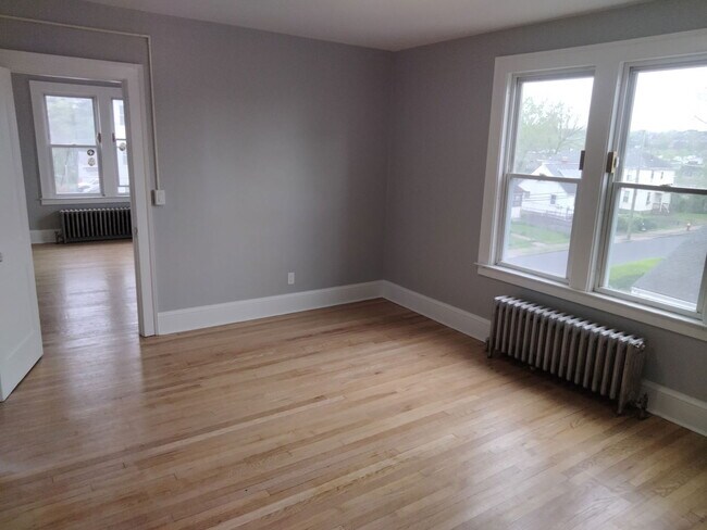 Photo - 76 Kibbe St Unidad 3 Rental