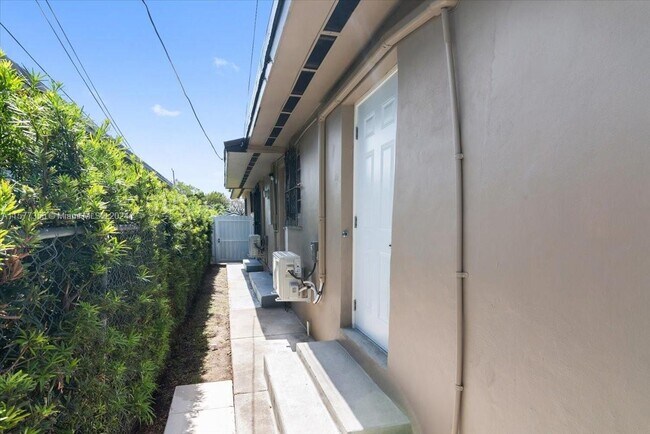 Photo - 7794 NW 14th Ct Unit B
