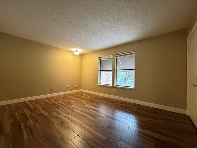 Photo - 1901 Brun St Unit D