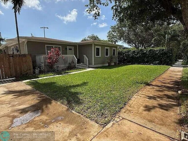 Photo - 4301 SW 60th Pl Casa