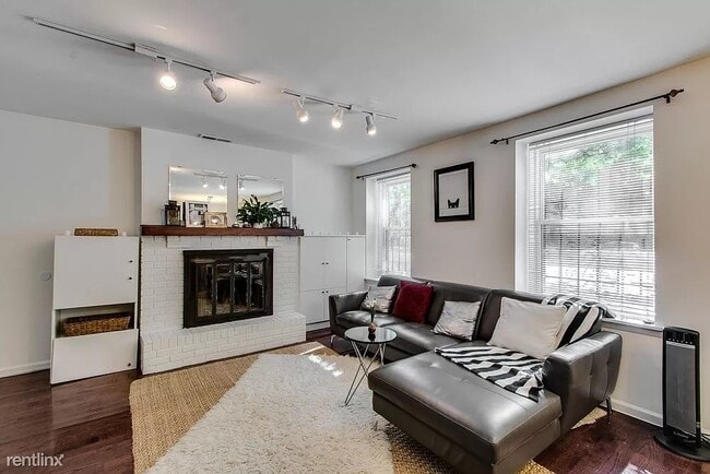 Photo - 1011 N La Salle Dr Unit 1W