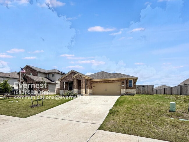 Spacious 4-Bedroom Home with Modern Comfor... - Spacious 4-Bedroom Home with Modern Comfor...
