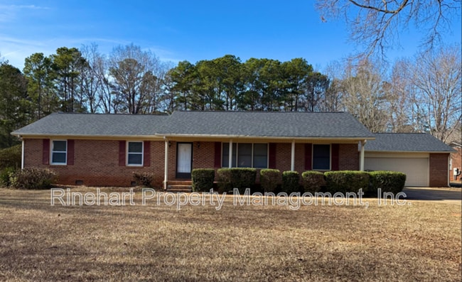 Building Photo - 760 Goudlock Rd