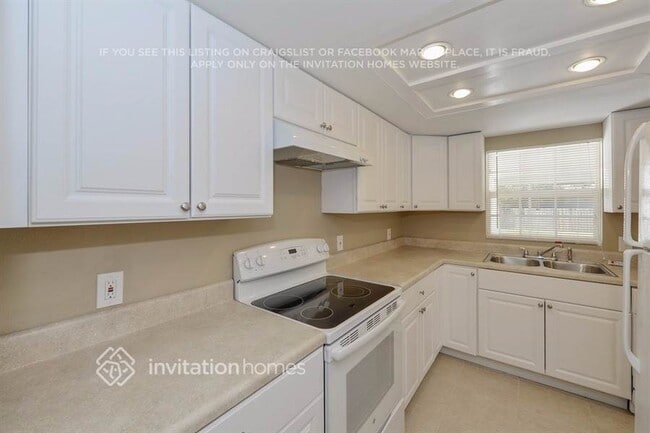 Photo - 5800 Southwind Dr