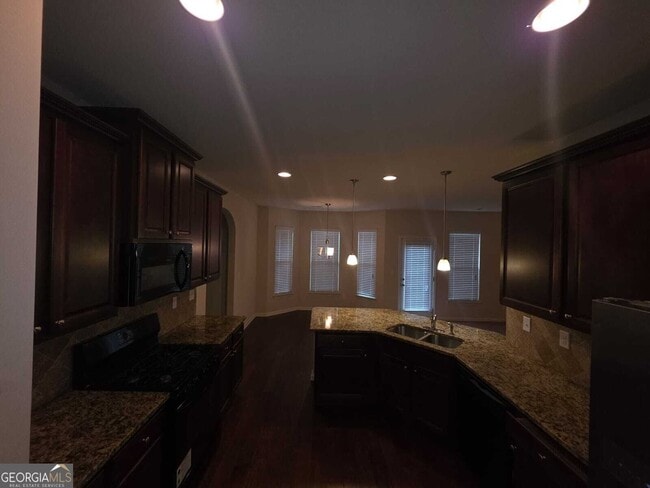 12180 Centerra Dr