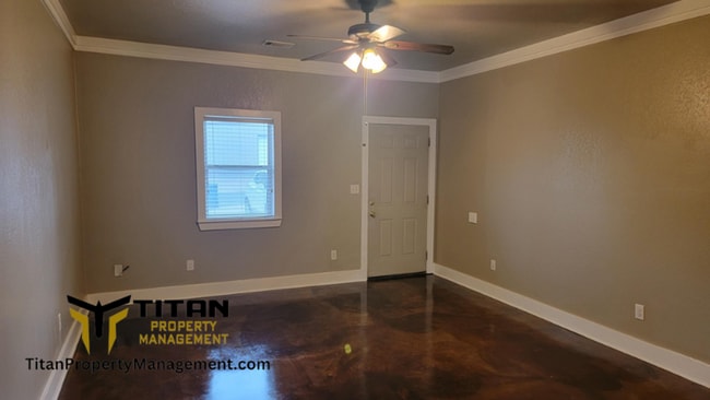 Photo - 1bed/1bath apartment Unidad 331 E Narroway St