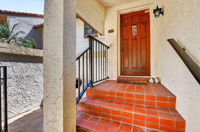 Photo - 7917 La Mirada Dr