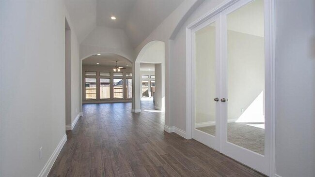 Photo - 10511 Forfar Ln