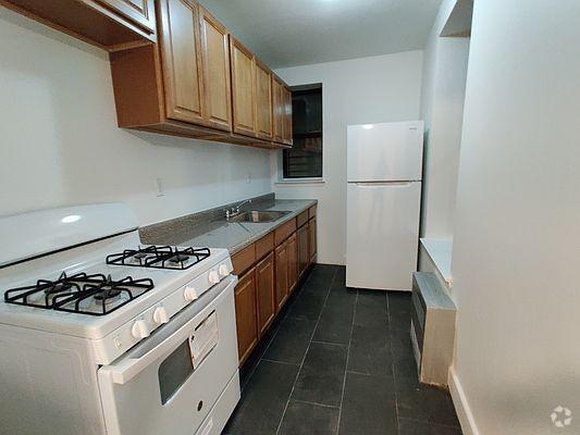 Building Photo - 1 bedroom in BRONX NY 10456 Unit 3D Rental