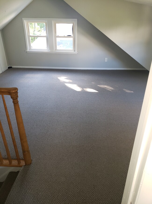 Photo - 31 Lavallee Ter