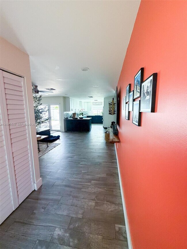 Photo - 14552 SW 142nd Pl
