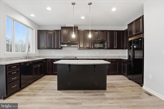 Photo - 33 Forge Mill Rd