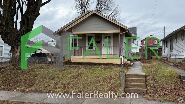 Building Photo - 2 Bedroom Home Available Now!