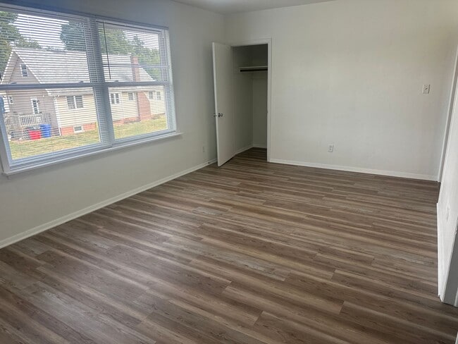 Photo - Heights complex Unidad 4507A N ILLINOIS AVE-1