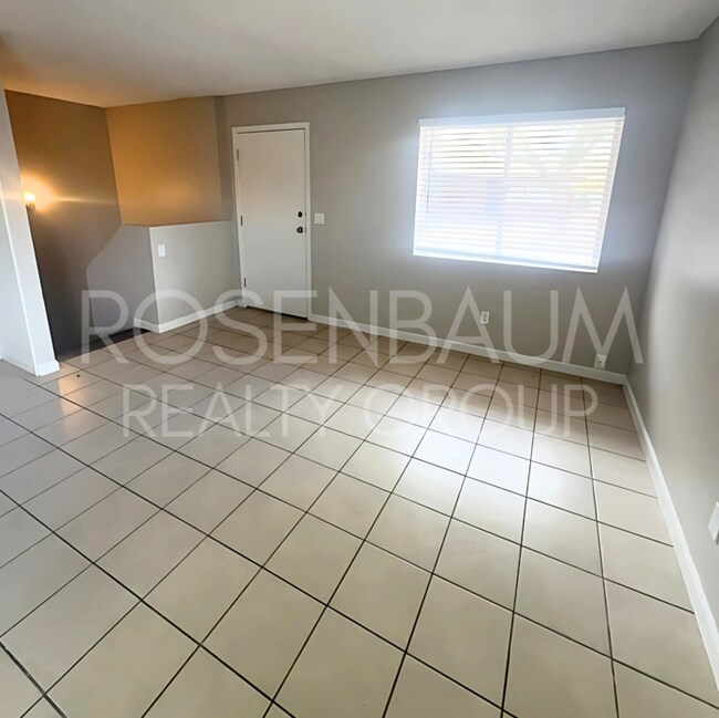 Photo - 713 W 1st Ave Unit 102