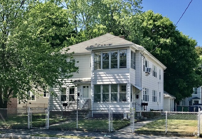 Building Photo - 194 Auburn St Unit 2 Rental