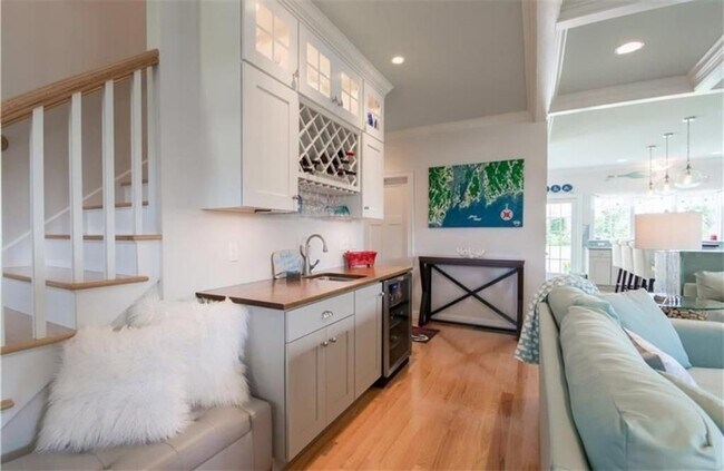10 Julia Ct