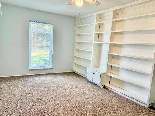 Photo - 4836 Brandenburg Ln