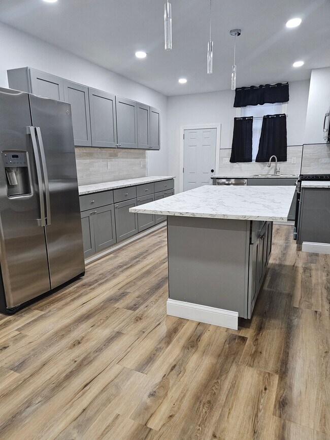 Photo - 3270 N Marston St