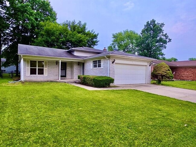 Building Photo - 21669 Tulipwood St
