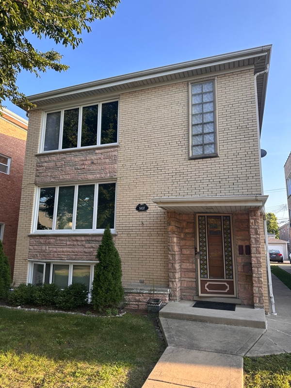 Building Photo - 5837 W Lawrence Ave Unit 2 Rental