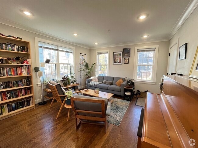 Building Photo - 63 Sedgwick St Rental