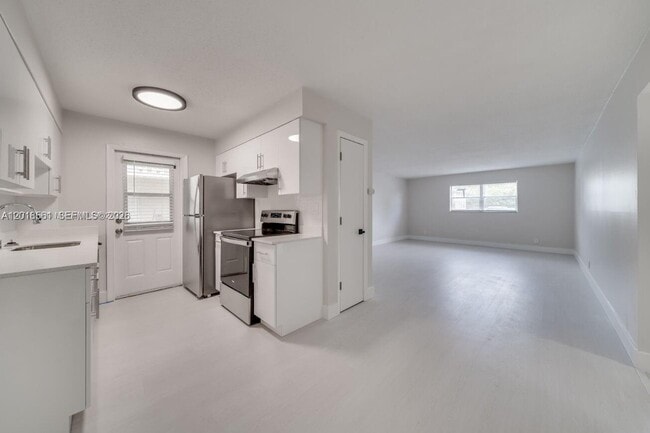 Photo - 841 SW 74th Terrace Unit 201E